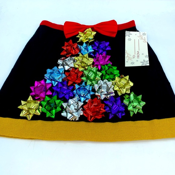 Christmas Bow Skirt - Picture 1 of 4